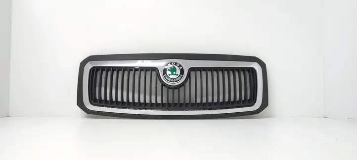 Skoda Fabia Mk1 (6Y) (1999 - 2007) 6Y0853668 Передняя решетка — фото 1