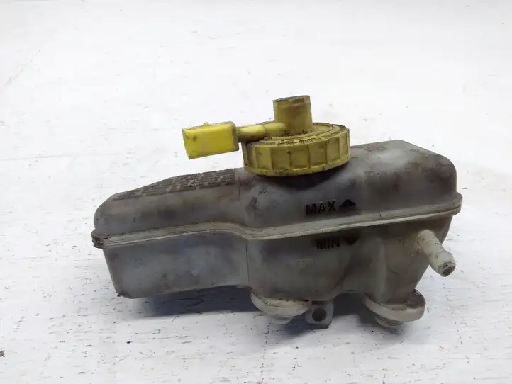 Audi A3/S3 8L (2000 - 2003) 0204221731 Бачок тормозной жидкости — фото 1