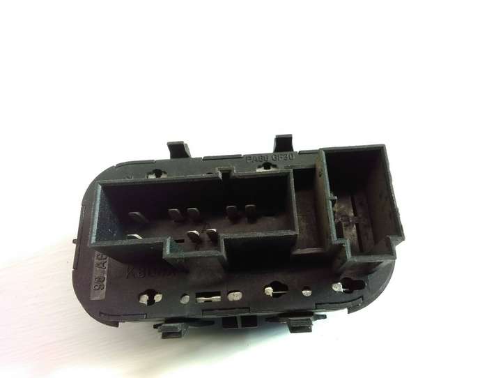 Ford Focus (1998 - 2004)  98AG14529AC Кнопка стеклоподъемников