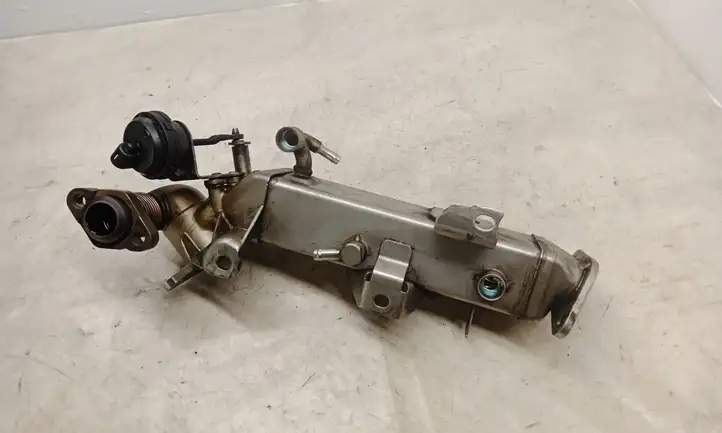 BMW 3 F30 F35 F31 (2012 - 2018) 7810751 Охладитель клапана EGR — фото 3