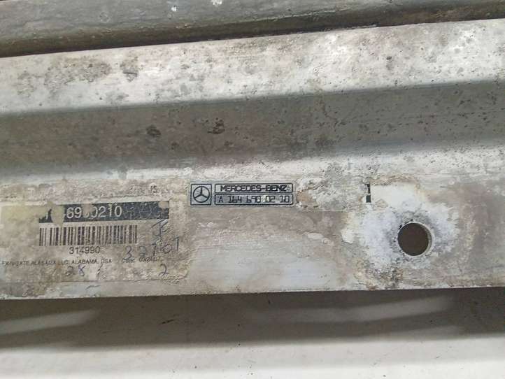 Mercedes-Benz GL X164 (2006 - 2012)  A1646900210 Порог