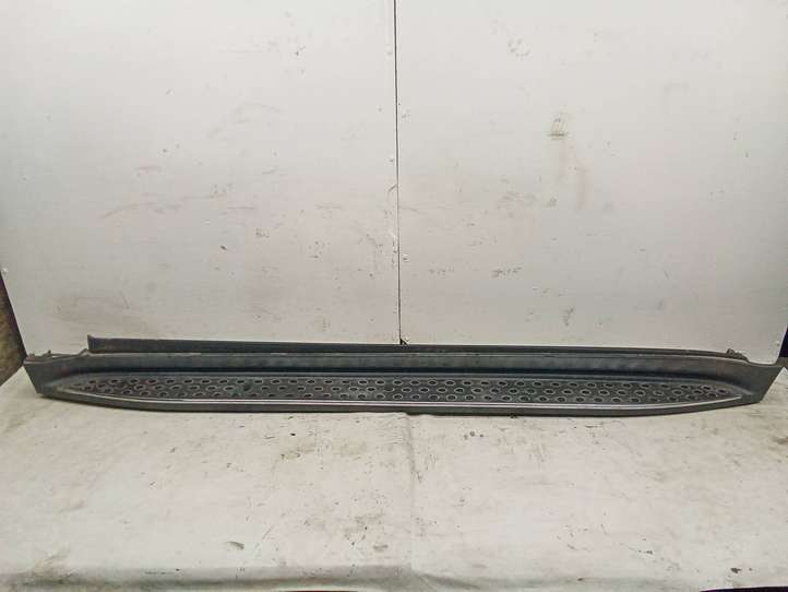 Mercedes-Benz GL X164 (2006 - 2012)  A1646900110 Порог