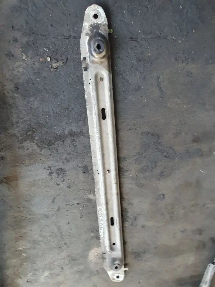 Citroen C4 I Picasso (2006 - 2013) Нижняя панель радиатора — фото 1