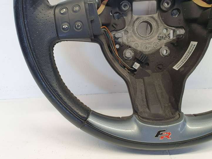 Seat Leon (1P) (2005 - 2012)  5P0419091F Руль