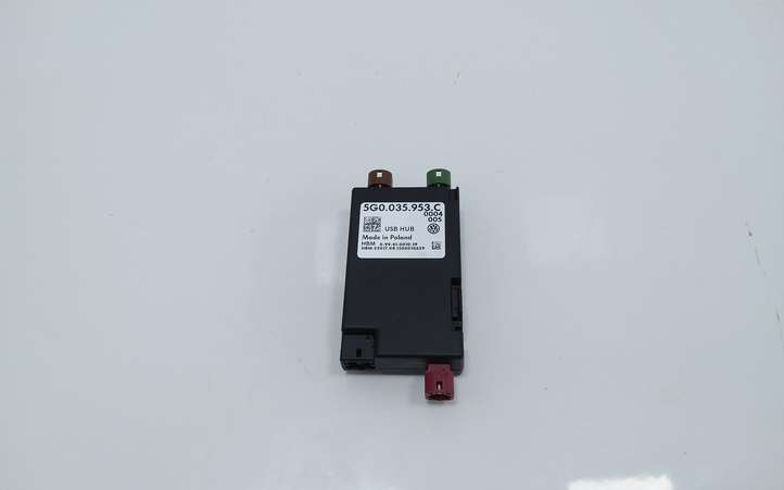 Volkswagen PASSAT B8 (2015 - )  5G0035953C Блок управления USB