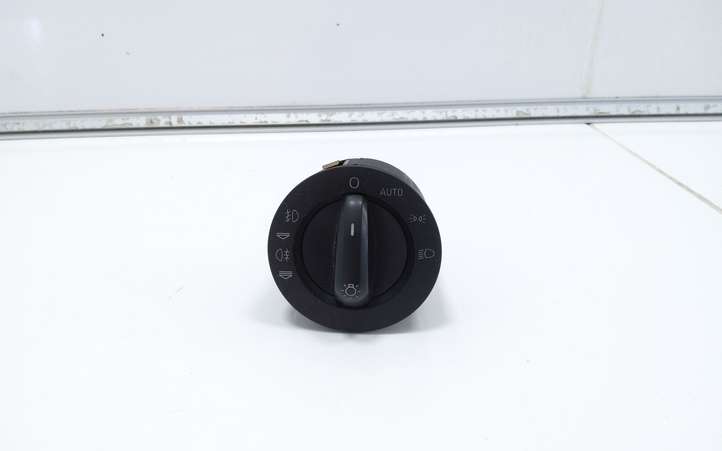 Audi A6 (2004 - 2008)  4F194531D Включатель фонарей