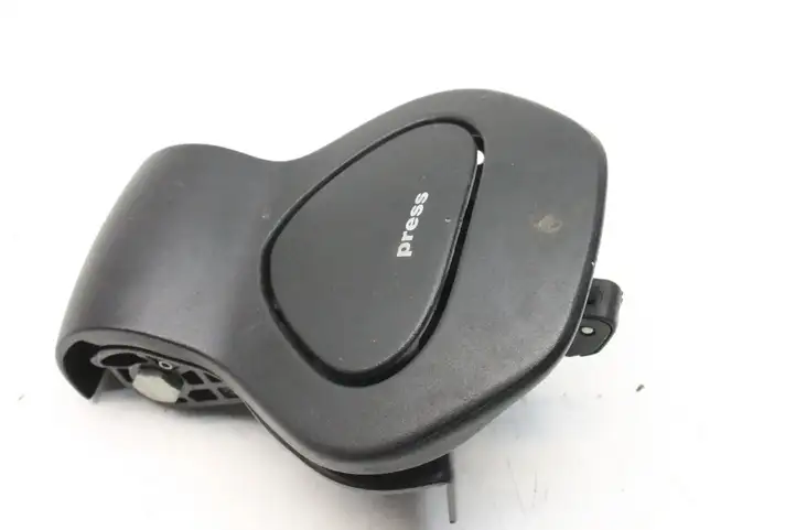 Porsche Boxster 986 (1996 - 2004) Кнопка фаркопа в багажнике — фото 2