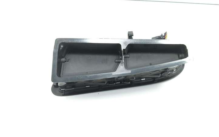 Peugeot 5008 (2009 - 2013)  96638426XT Центральный дефлектор
