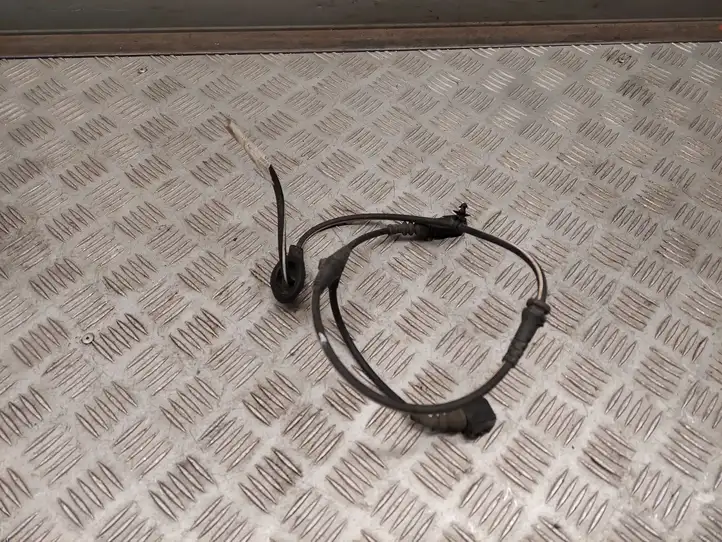 (2014 - 2018) Проводка переднего датчика ABS — фото 1