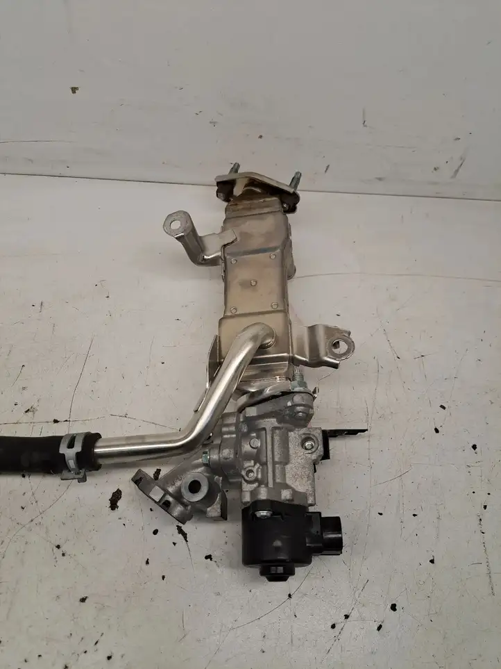 Toyota Auris E180 (2012 - 2018) 2560137010B Охладитель клапана EGR — фото 2