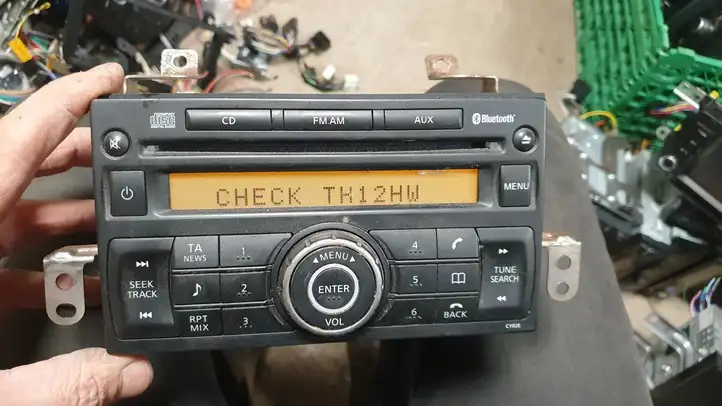 Nissan Note (E11) (2006 - 2014) 281859U10A Магнитола / мультимедийная система — фото 1