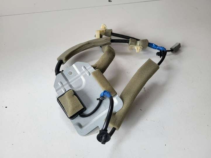 Honda Accord (2008 - 2016)   Антенна (антенна GPS)