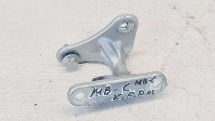 Mercedes-Benz C W203 (2000 - 2007)  ISE02M07 Нижняя петля передней двери