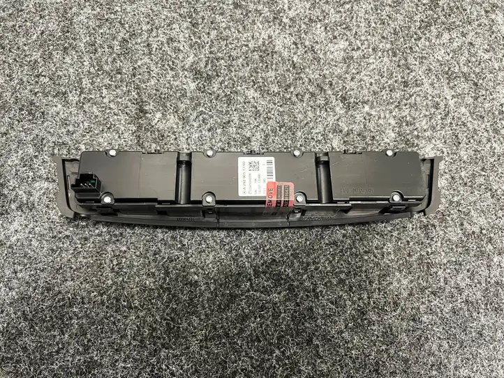 Mercedes-Benz GL X166 (2013 - 2019) A2929051700 Блок кнопок на панели — фото 2