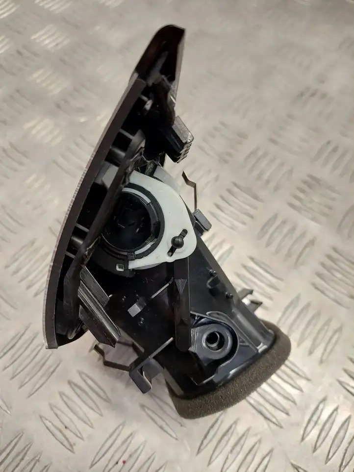 BMW 3 F30 F35 F31 (2012 - 2018) 9218552 Декоративная отделка — фото 11