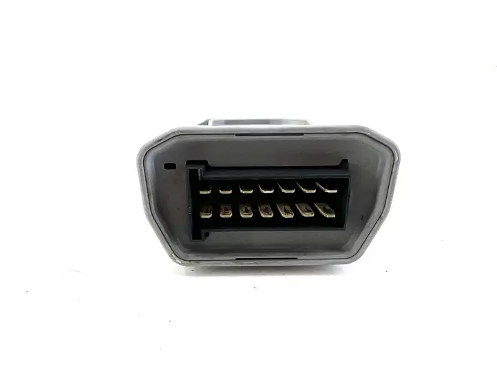 Mercedes-Benz C W203 (2000 - 2007) 10R058041 Реле крюка для прицепа — фото 4