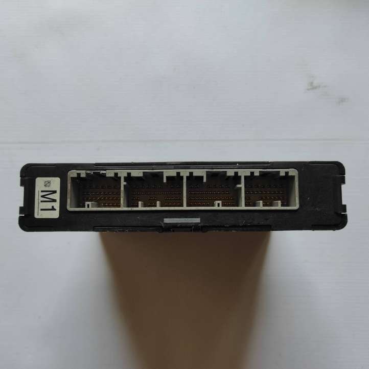 Toyota Prius (XW30) (2009 - 2015)  8968147080 Блок управления двигателем ECU