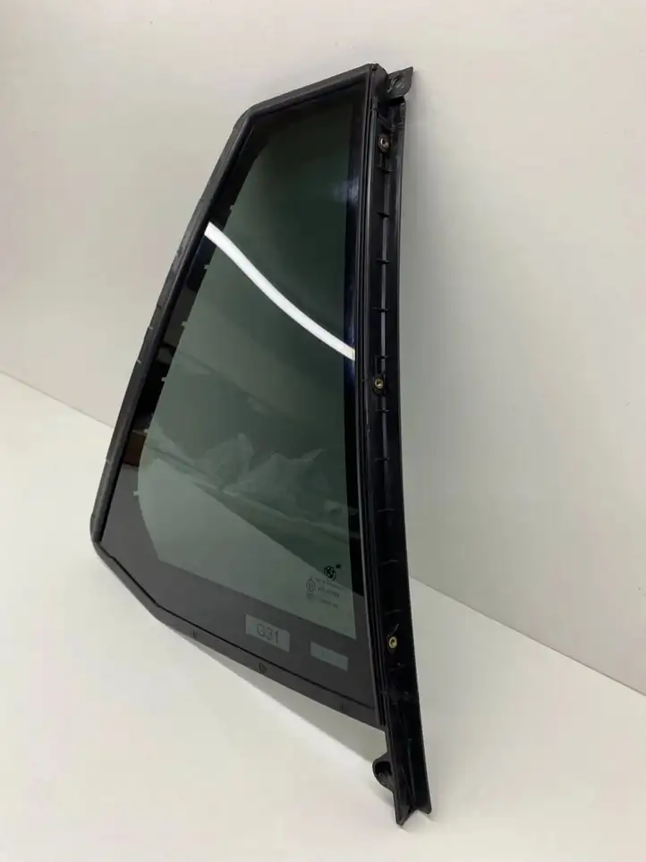 BMW 5 G30 G31 (2016 - ) 7387460 Стекло задней двери — фото 2
