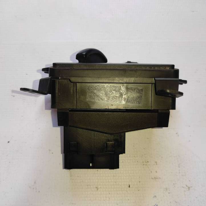 Ford Transit (2006 - 2013)  49861011 Включатель фонарей