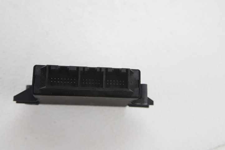 Audi A4 (2007 - 2011)  8K0919475T Блок управления парковки