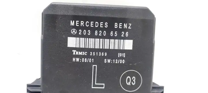 Mercedes-Benz C W203 (2000 - 2007) 2038206526 Блок управления дверью — фото 2
