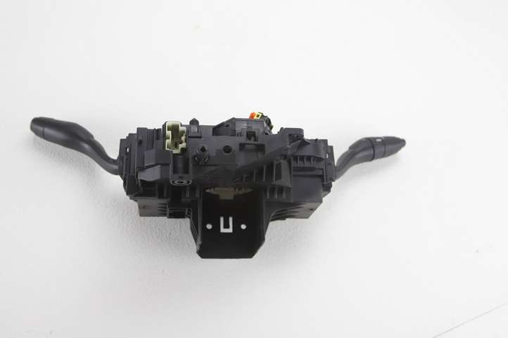 Ford Kuga II (2013 - 2019)  DV6T14A664AA Комплект ручек