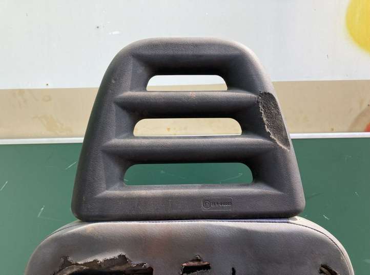 Iveco Daily 3rd gen (2004 - 2010)  504101378 Передняя звукоизоляция