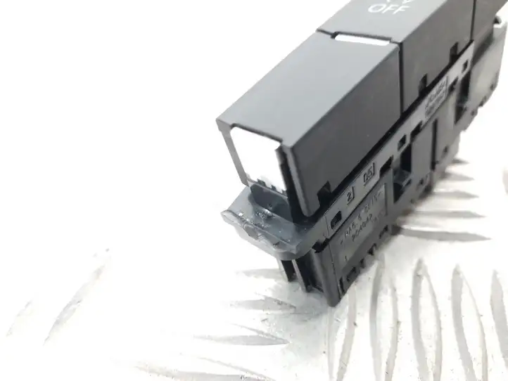 Volkswagen Golf VII (2013 - 2019) 5G1927137T Выключатель ASR — фото 3