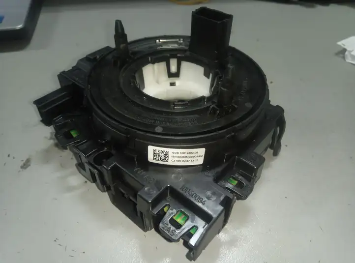 Skoda Octavia Mk3 (5E) (2013 - 2019) 5Q0953549A Контактное кольцо SRS — фото 3