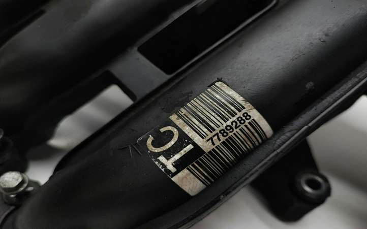 BMW X5 E53 (1999 - 2006)  7789288 Впускной коллектор