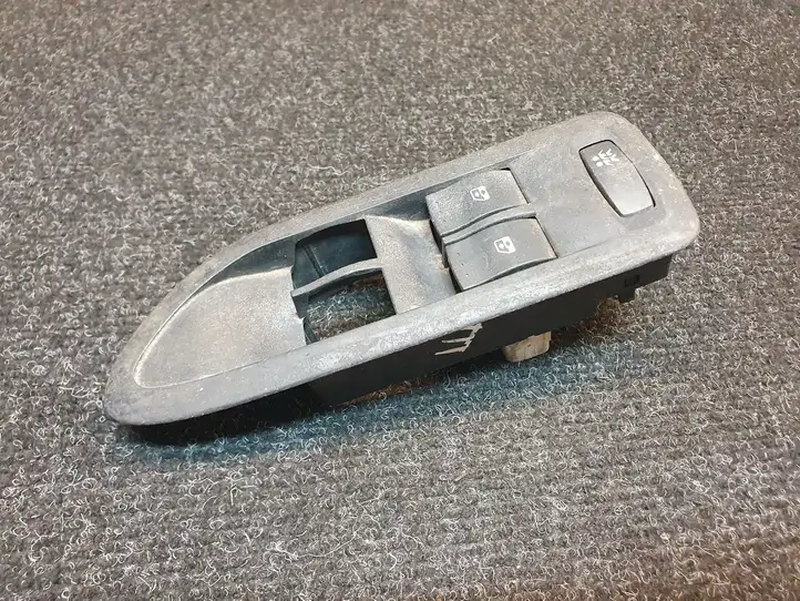 Renault Vel Satis (2002 - 2005) 26515 Кнопка стеклоподъемников — фото 1