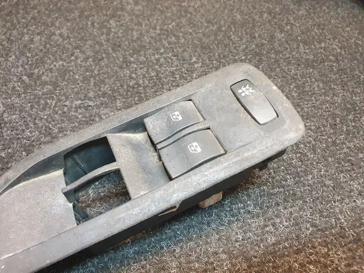 Renault Vel Satis (2002 - 2005) 26515 Кнопка стеклоподъемников — фото 3