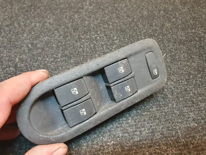 Renault Scenic II - Grand scenic II (2003 - 2006) 156018070 Блок кнопок стеклоподъемников — фото 3