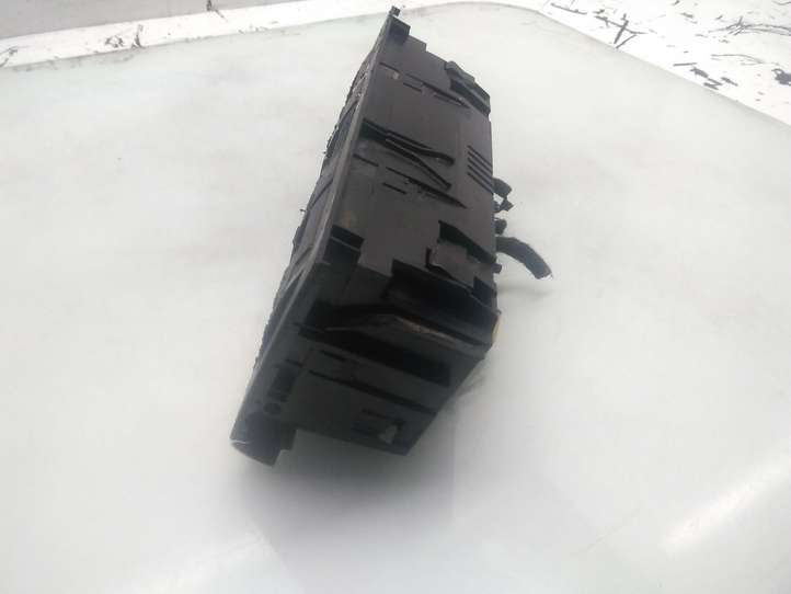 Audi A4 (2000 - 2006)  8E0820043H Блок управления кондиционера воздуха / климата/ печки (в салоне)