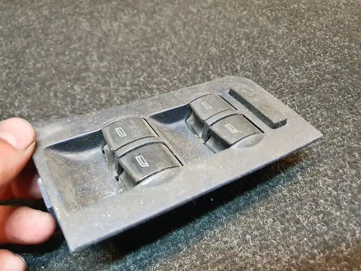 Audi A6 S6 C5 4B (2001 - 2004) 501680 Кнопка стеклоподъемников — фото 2