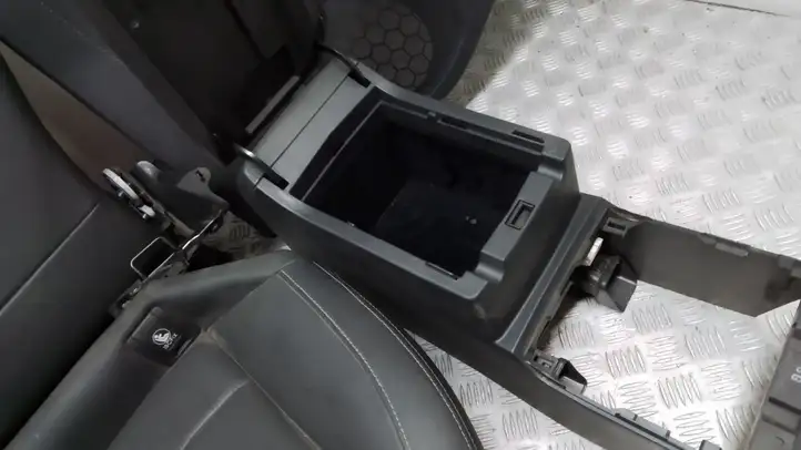 Subaru Outback (BS) (2014 - 2019) S71505810 Комплект салона — фото 2