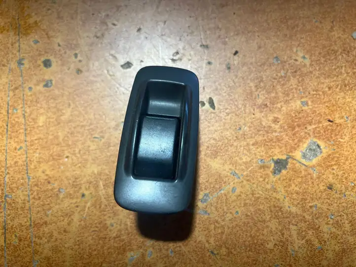 Toyota Corolla Verso AR10 (2004 - 2009) 848010F030B0 Блок кнопок стеклоподъемников — фото 1