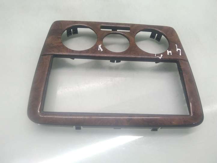 Skoda Octavia Mk1 (1U) (1996 - 2004)  1U0858071 Отделка контроля климата / контроля печки