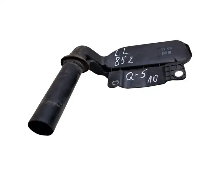 Audi Q5 SQ5 (2008 - 2012) 8R0955452 Горловина бачка омывателя — фото 4