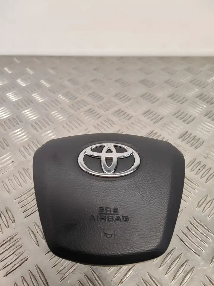 Toyota Avensis T270 (2009 - 2012) GT08Y061613 Подушка безопасности руля — фото 1
