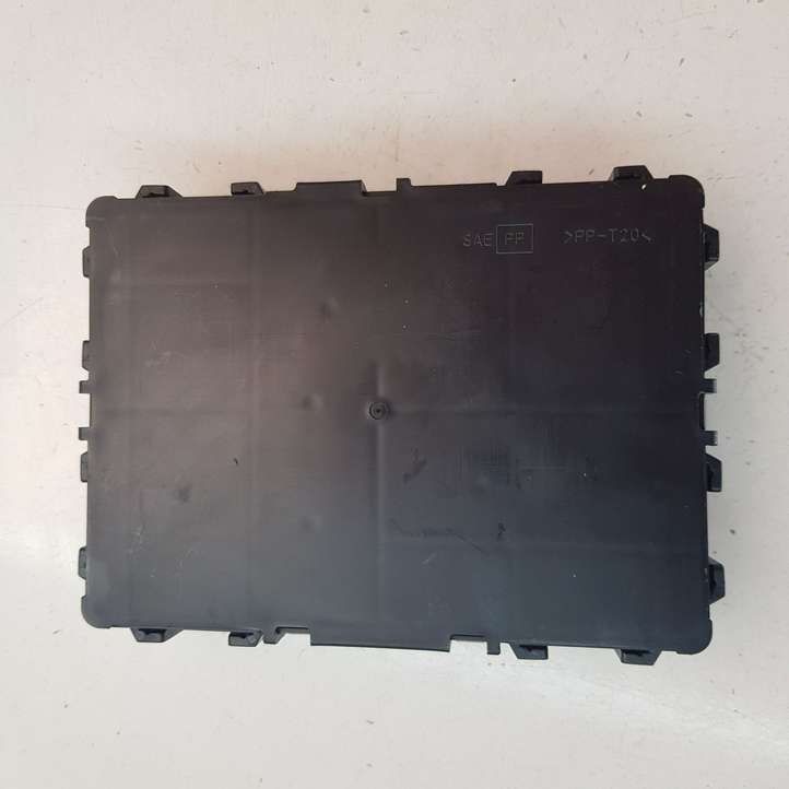 Nissan Juke I F15 (2010 - 2018)  116RAI000280 Mодуль kомфортa