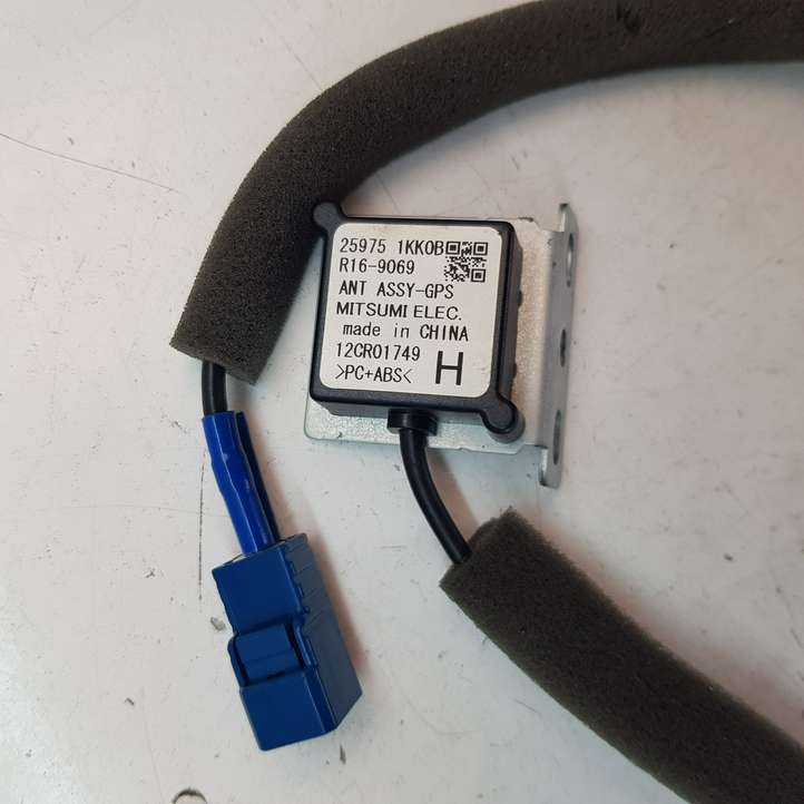 Nissan Juke I F15 (2010 - 2018)  12CR01749 Антенна (антенна GPS)