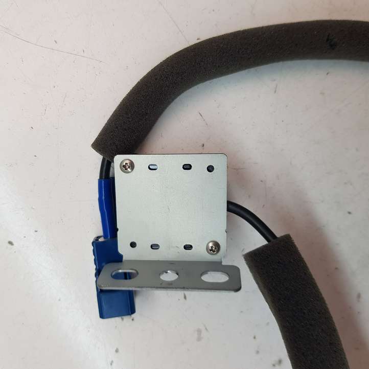 Nissan Juke I F15 (2010 - 2018)  12CR01749 Антенна (антенна GPS)
