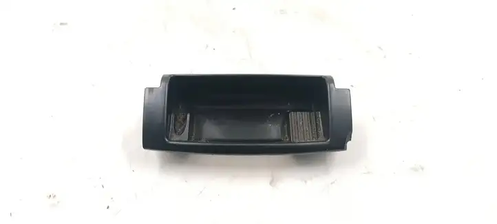 Audi A4 S4 B6 8E 8H (2000 - 2006) 8E0857961M Задняя пепельница — фото 2