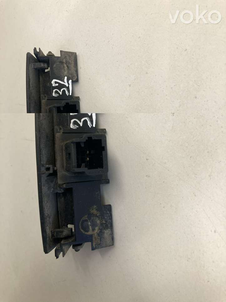 Citroen C4 Picasso (2006 - 2013)  9638615777 Ручка задней крышки