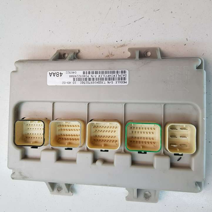 Chrysler Voyager (2004 - 2007)  04692248AA Mодуль kомфортa