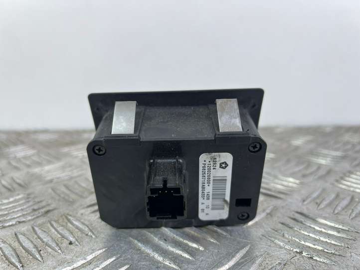 Jeep Grand Cherokee (2010 - 2021)  P68258718AB0433 Включатель фонарей