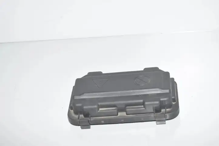 BMW 2 F22 F23 (2013 - 2017) 9224872 Крышка ящика предохранителей — фото 1