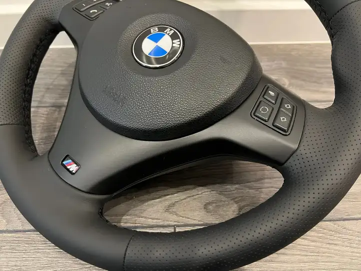 BMW X1 E84 (2009 - 2015) Руль — фото 2
