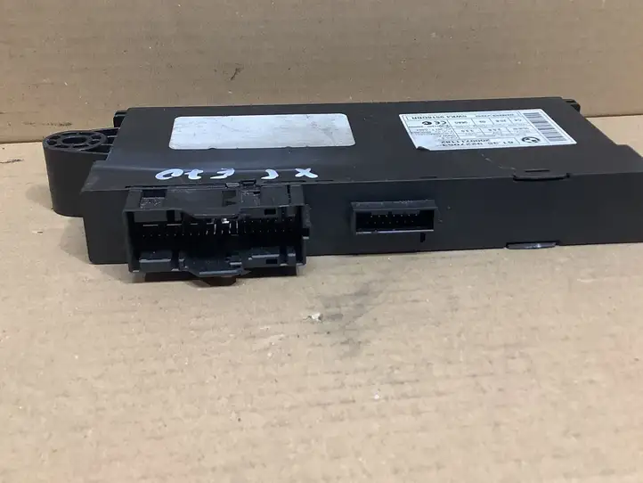 BMW X5 E70 (2006 - 2013)  9227053 Модуль блока управления CAS